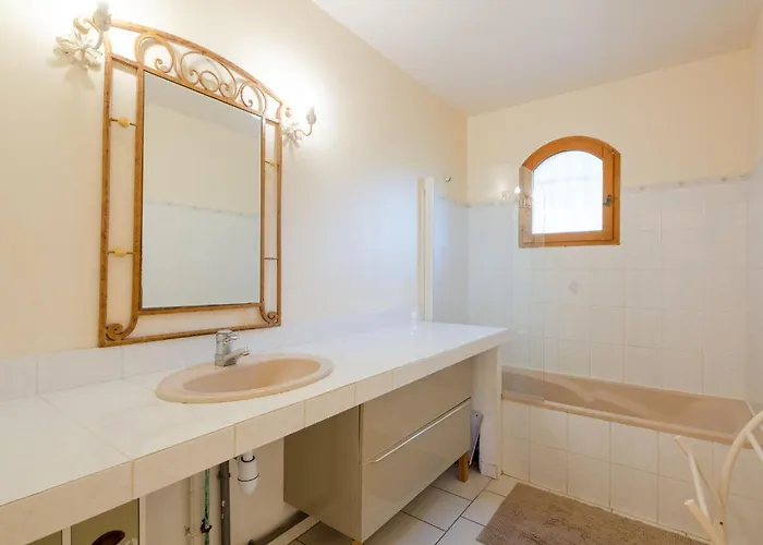 Botteri By Interhome Les Issambres
